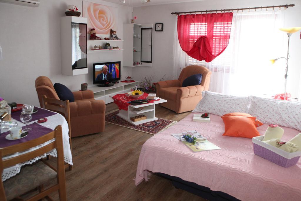 Apartments Adelita Porec Exterior photo